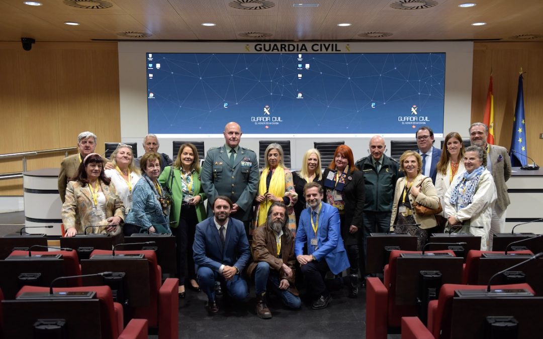 El Club de Periodistas Gallegos visita la Dirección General de la Guardia Civil en su 180 aniversario